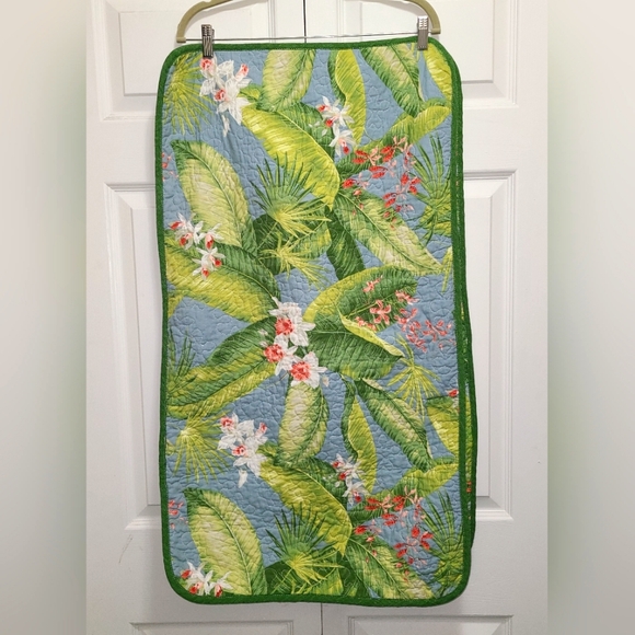 Pair Tommy Bahama Aregada Dock Tropical Floral Quilted‎ King Pillow Shams - Picture 2 of 11